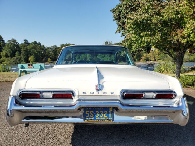 Buick Electra 1962 image number 8