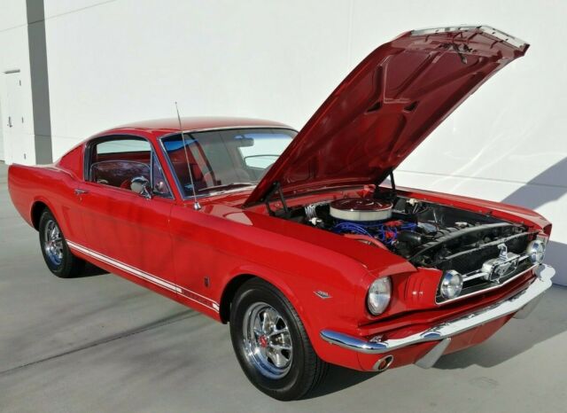 Ford Mustang 1965 image number 11