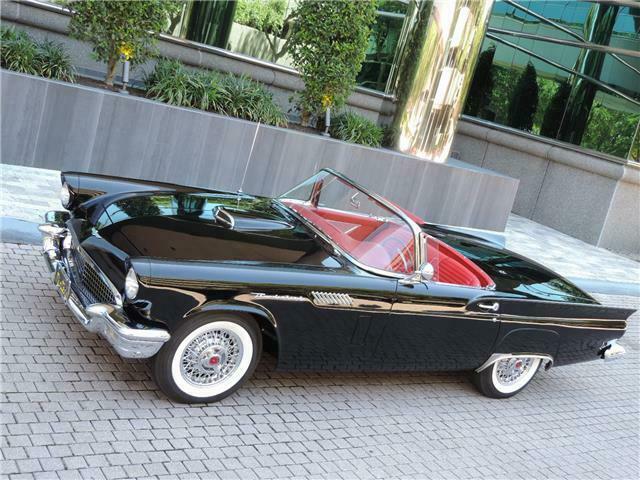 Ford Thunderbird 1957 image number 0