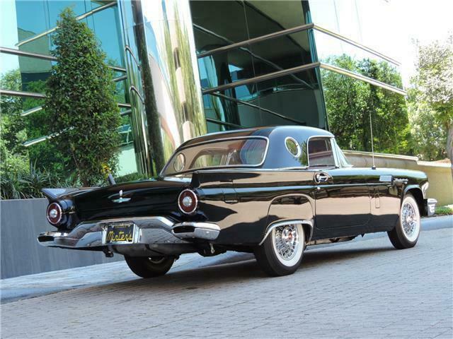 Ford Thunderbird 1957 image number 32