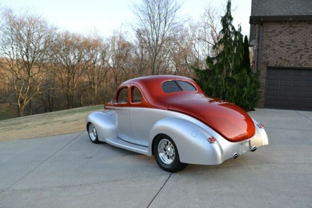 Ford Coupe Deluxe 1940 image number 27