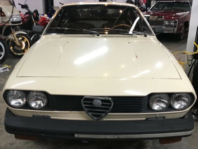 Alfa Romeo GTV 1979 image number 31