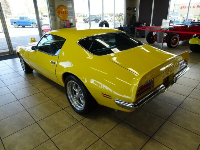 Pontiac Firebird 1970 image number 2