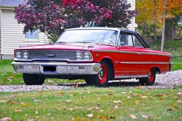 Ford Galaxie 1963 image number 12