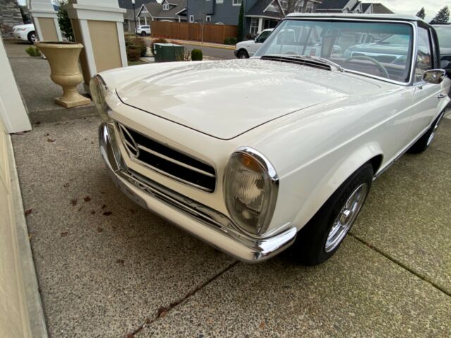 Mercedes-Benz SL-Class 1964 image number 22