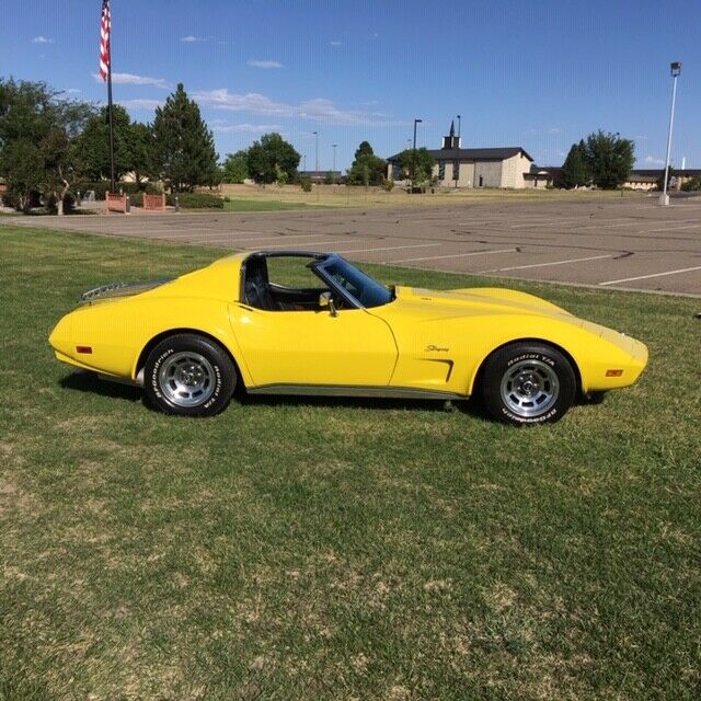 Chevrolet Corvette 1974 image number 36