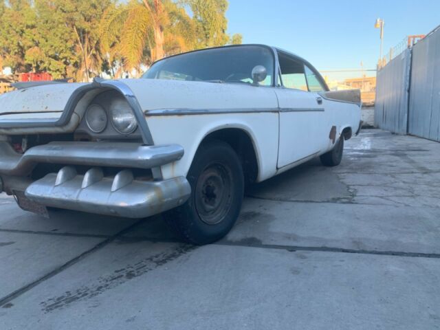 Dodge Royal 1958 image number 28