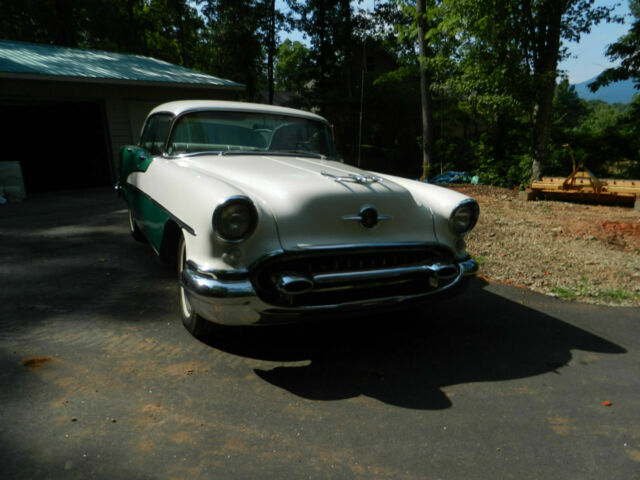 Oldsmobile Eighty-Eight 1955 image number 1