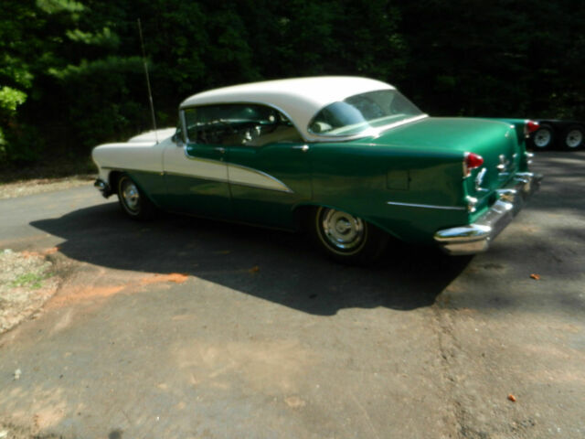 Oldsmobile Eighty-Eight 1955 image number 11