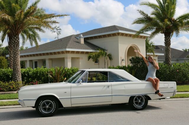 Dodge Coronet 1967 image number 2