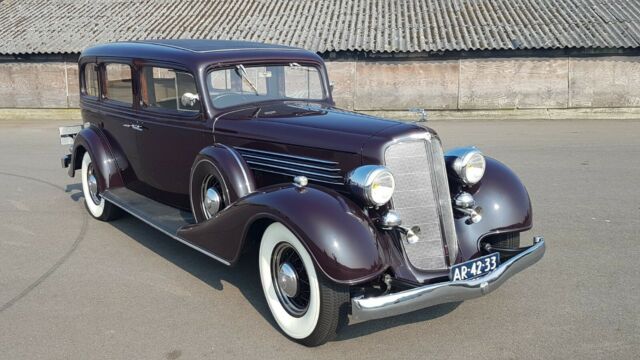 Buick 90L Sedan Limousine 1933 image number 2