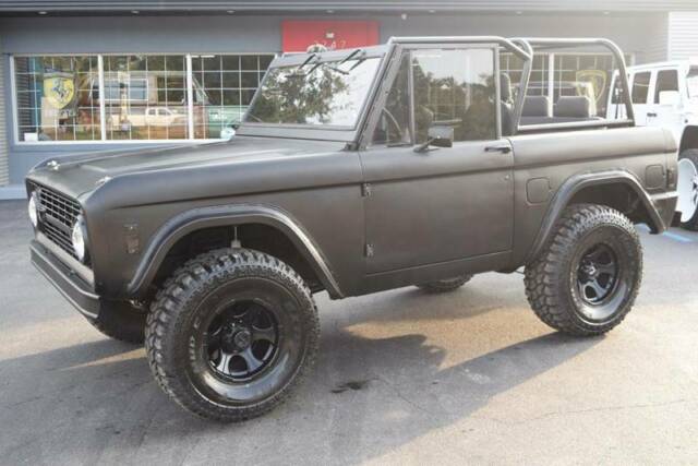 Ford Bronco 1977 image number 1