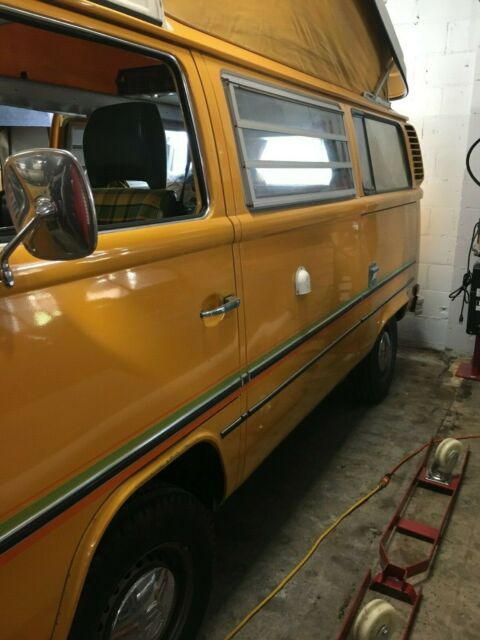 Volkswagen Bus/Vanagon 1974 image number 11