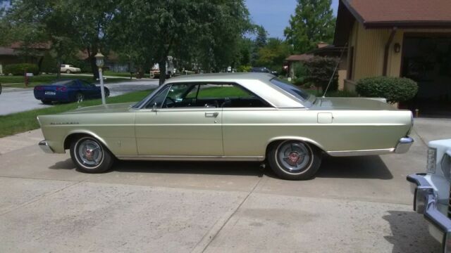 Ford Galaxie 1965 image number 5