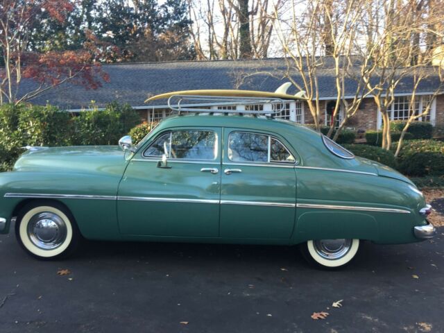 Mercury Sports Sedan 1949 image number 24