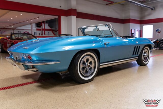 Chevrolet Corvette 1965 image number 28