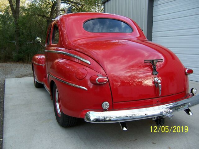 Ford Deluxe 1947 image number 13