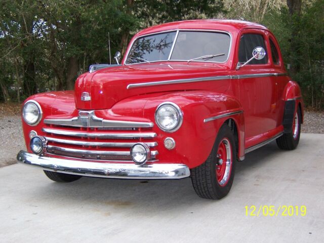 Ford Deluxe 1947 image number 18