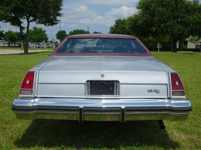 Chevrolet Monte Carlo 1977 image number 1