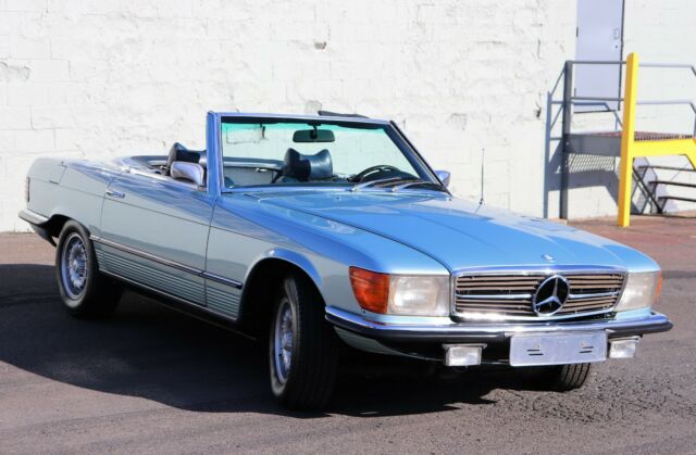 Mercedes-Benz 300-Series 1971 image number 2