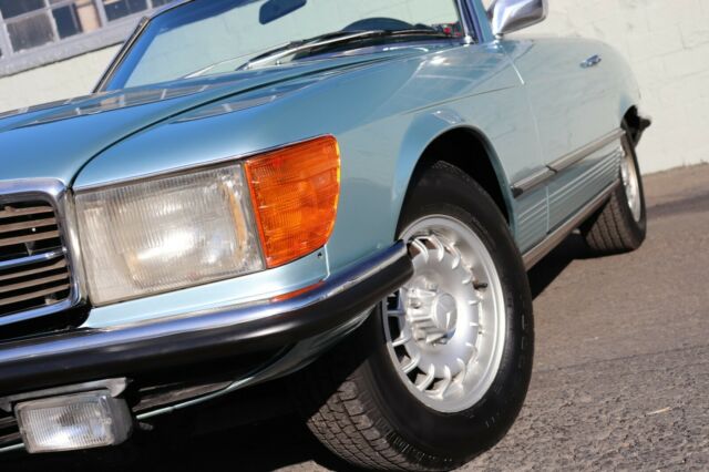 Mercedes-Benz 300-Series 1971 image number 30