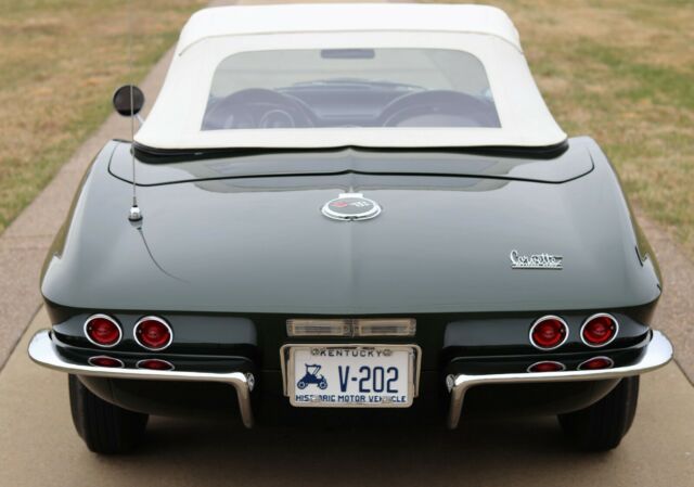 Chevrolet Corvette 1967 image number 10