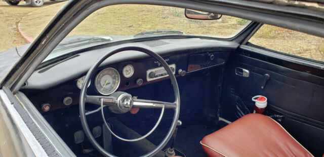 Volkswagen Karmann Ghia 1969 image number 12