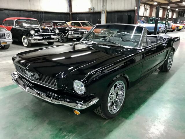 Ford Mustang 1966 image number 0