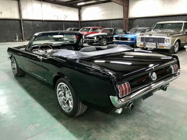 Ford Mustang 1966 image number 2