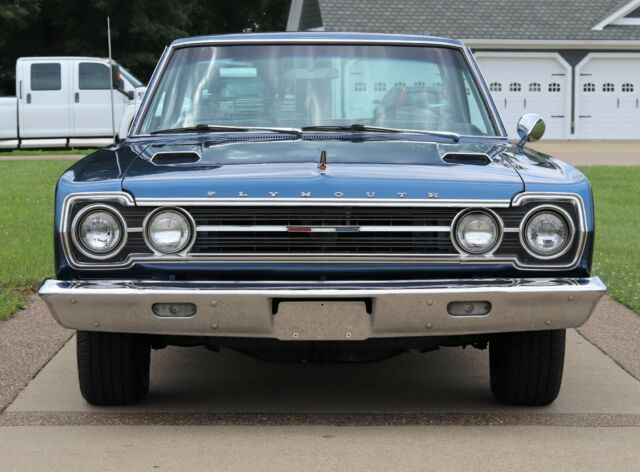 Plymouth GTX 1967 image number 30