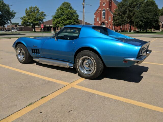 Chevrolet Corvette 1969 image number 1