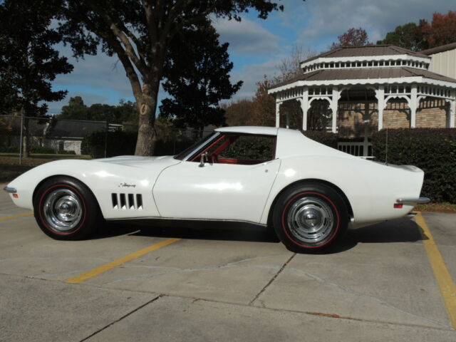 Chevrolet Corvette 1969 image number 2