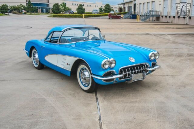 Chevrolet Corvette 1960 image number 20