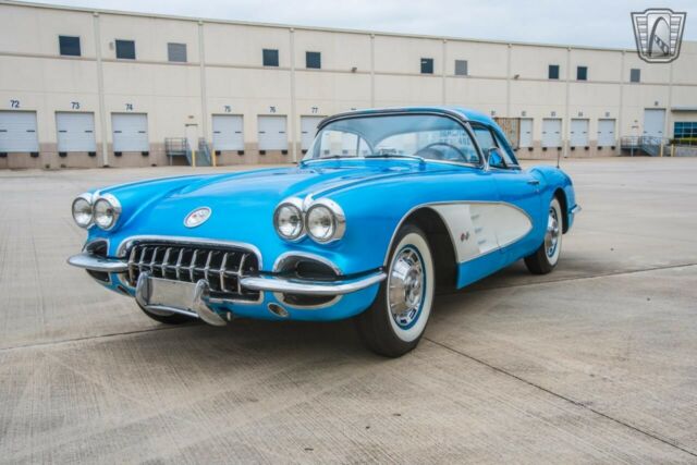 Chevrolet Corvette 1960 image number 27