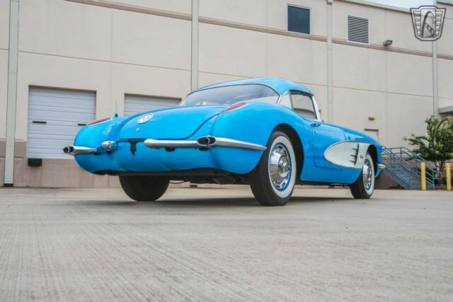 Chevrolet Corvette 1960 image number 40