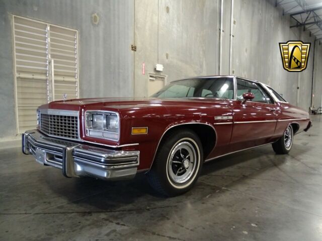 Buick LeSabre 1976 image number 23