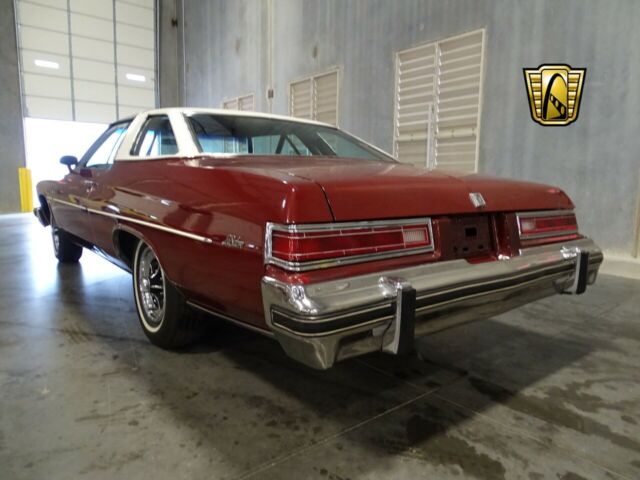 Buick LeSabre 1976 image number 31