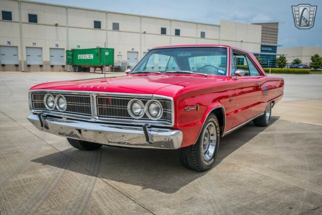 Dodge Coronet 1966 image number 3