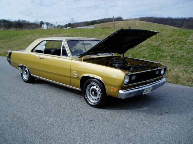 Plymouth Scamp 1971 image number 0