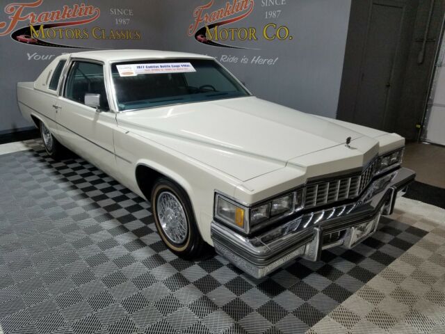 Cadillac DeVille 1977 image number 0