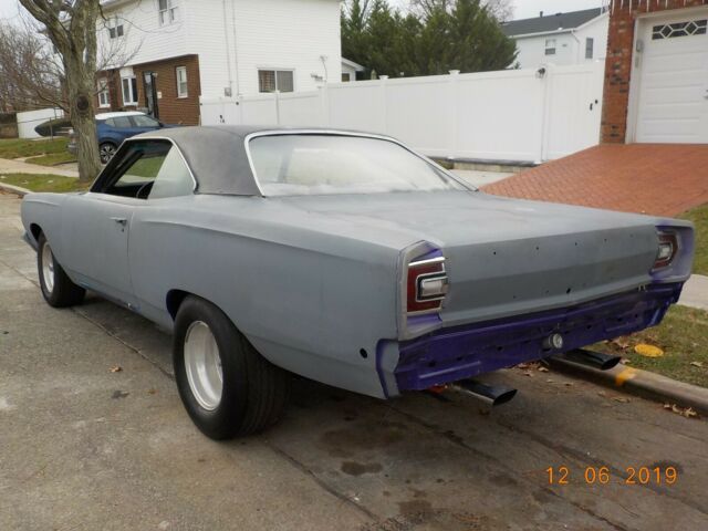 Plymouth Road Runner 1968 image number 27