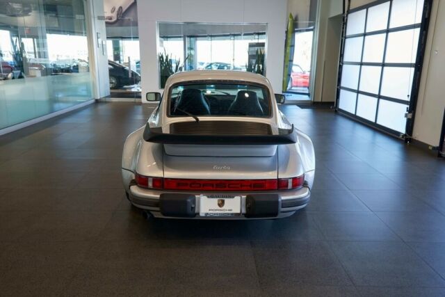 Porsche 911 1979 image number 8