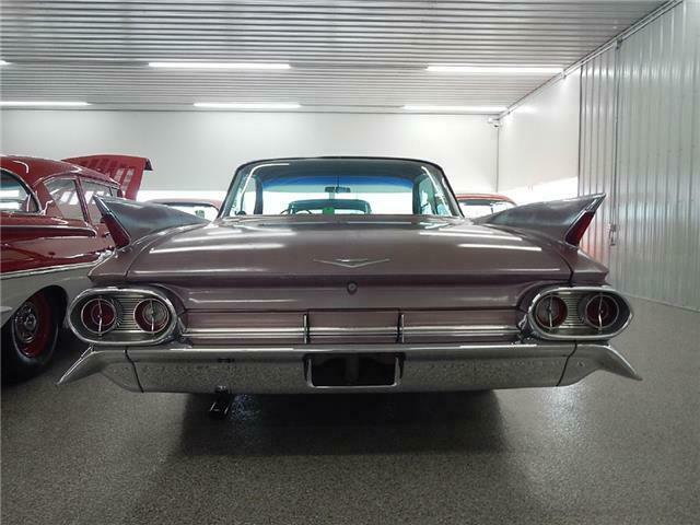 Cadillac SIXTY-TWO 1961 image number 32