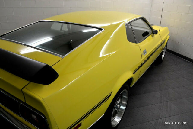 Ford Mustang 1971 image number 11