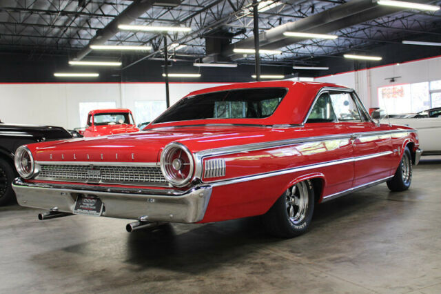 Ford Galaxie 1963 image number 31