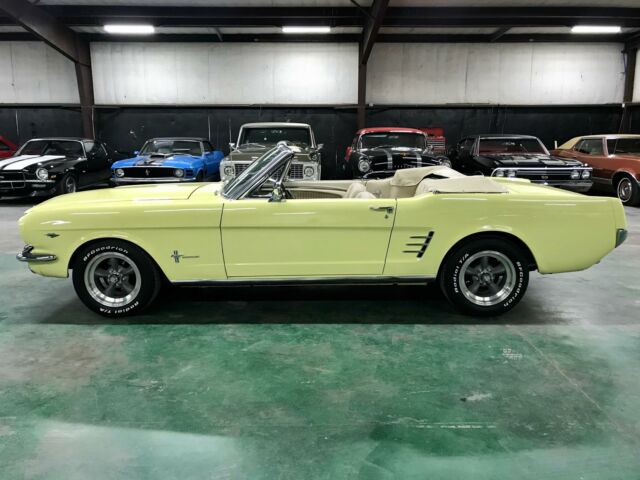 Ford Mustang 1966 image number 25