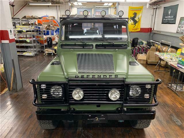 Land Rover Defender 1970 image number 14