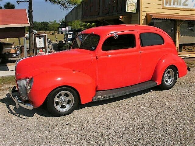 Ford Deluxe 1939 image number 0