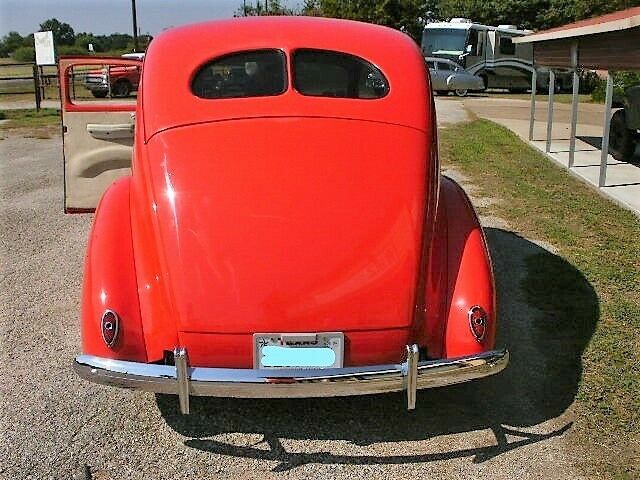 Ford Deluxe 1939 image number 20