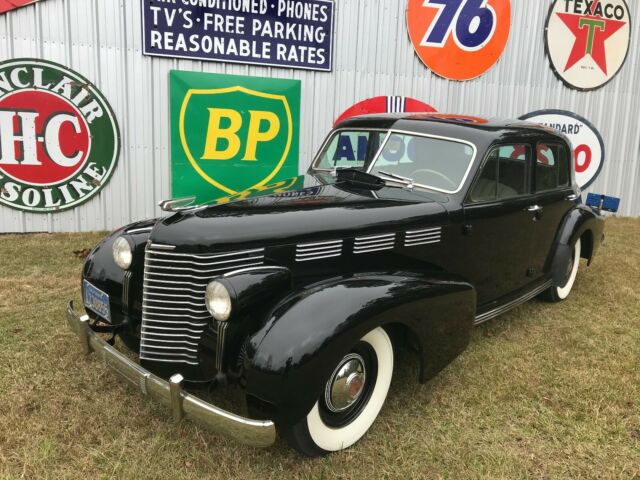 Cadillac 60 Special 1938 image number 0